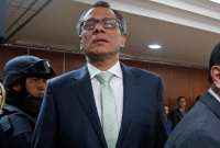 Jorge Glas ser&aacute; trasladado a Quito por v&iacute;a a&eacute;rea