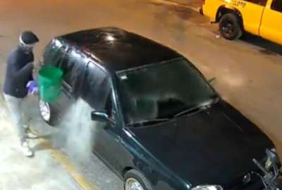 El sujeto se quem&oacute; al tratar de quemar un auto