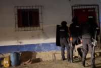 La Policía Nacional ejecuta un operativo en Azuay y Guayas a fin de identificar y detener a grupos relacionados con minería ilegal.