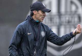 Fabi&aacute;n Bustos podr&iacute;a ser el nuevo director t&eacute;cnico de Per&uacute;