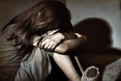 Las agresiones sexuales contra su hijastra habr&iacute;an ocurrido en medio del confinamiento que acarre&oacute; la pandemia. 