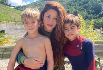 Revelan c&oacute;mo le dicen los hijos de Shakira a Clara Ch&iacute;a