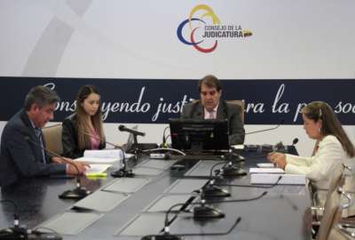 Pleno de la Judicatura espera informe sobre vacaciones de Wilman Ter&aacute;n.