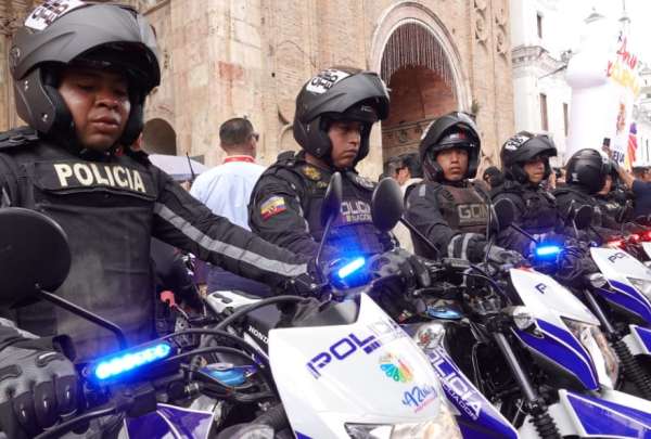 En el nuevo Reglamento, aprobado en noviembre de 2023, se explica que los aspirantes no pueden tener tatuajes en ninguna parte del cuerpo para ingresar a la Polic&iacute;a Nacional. Sin embargo, la Direcci&oacute;n de Educaci&oacute;n de la entidad trabaja en instructivos para determinar qu&eacute; tipo de tatuajes ser&aacute;n considerados en el proceso de reclutamiento. 
