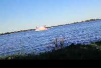 El helic&oacute;ptero cay&oacute; al r&iacute;o