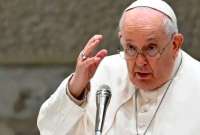 El papa Francisco sufrió una recaída en su salud.