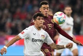Bayern M&uacute;nich gole&oacute; al Leverkusen con Piero Hincapi&eacute; en cancha