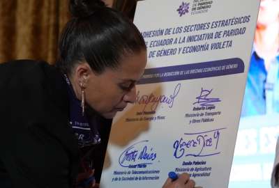 Gobierno oficializ&oacute; la adhesi&oacute;n de sectores a una iniciativa para reducir brechas laborales.