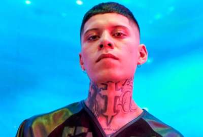 Santa Fe Klan fue detenido mientras fumaba marihuana en las calles de M&eacute;xico