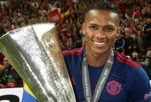 Antonio Valencia se compar&oacute; con Luis Su&aacute;rez