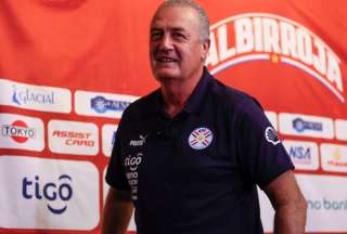 Gustavo Alfaro llor&oacute; al recordar su etapa como DT de Ecuador