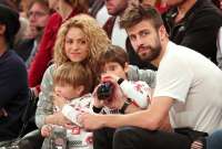 Piqu&eacute; visit&oacute; por primera vez a sus dos hijos en Miami, en medio del acoso de periodistas y paparazis. 