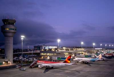 Los vuelos se reprogramaron con informaci&oacute;n de las aerol&iacute;neas. 