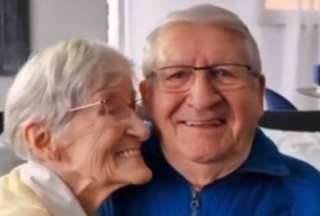 Pareja de adultos mayores public&oacute; divertido video por su aniversario