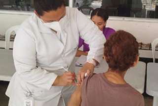 La vacunaci&oacute;n contra la influenza se extender&aacute; hasta abril
