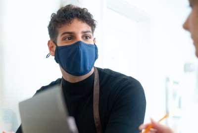 Dos casos en los que el uso de mascarilla s&iacute; es obligatorio en Ecuador