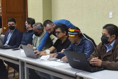 En la reuni&oacute;n se analizan los pedidos del sector ind&iacute;gena al Gobierno.