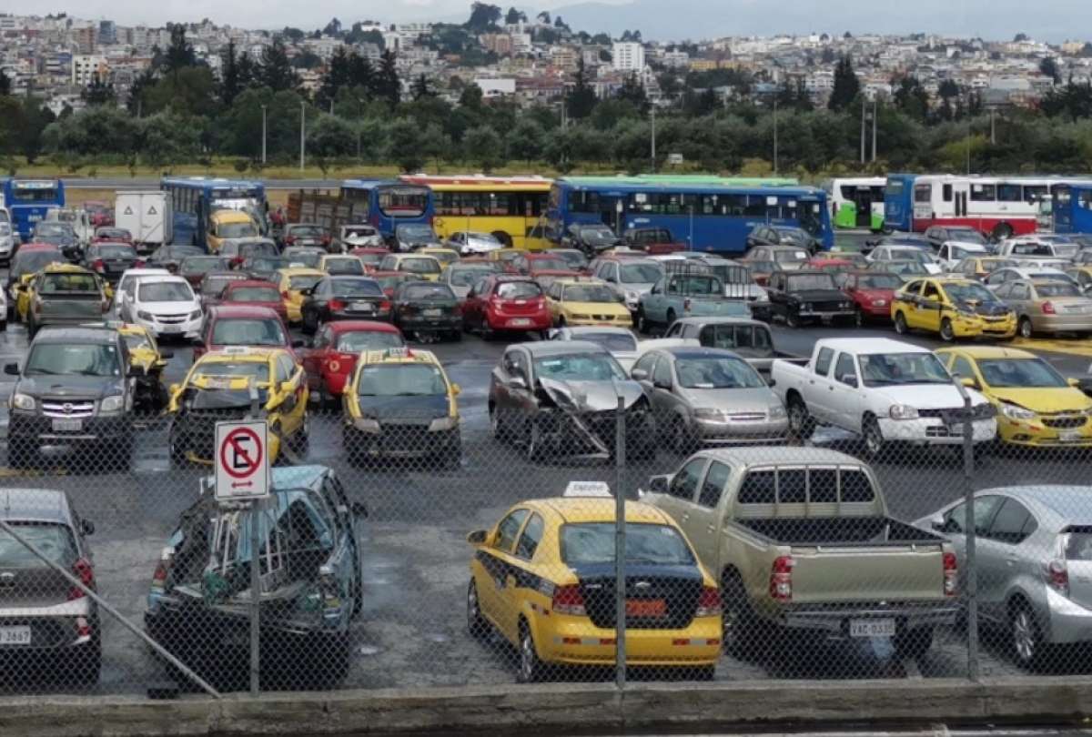 Se termina el plazo para retirar vehículos de los Centros de Retención Vehicular