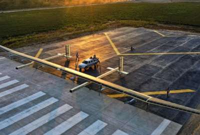 Un dron de energ&iacute;a solar que podr&iacute;a sustituir a los sat&eacute;lites realiza su vuelo inaugural.