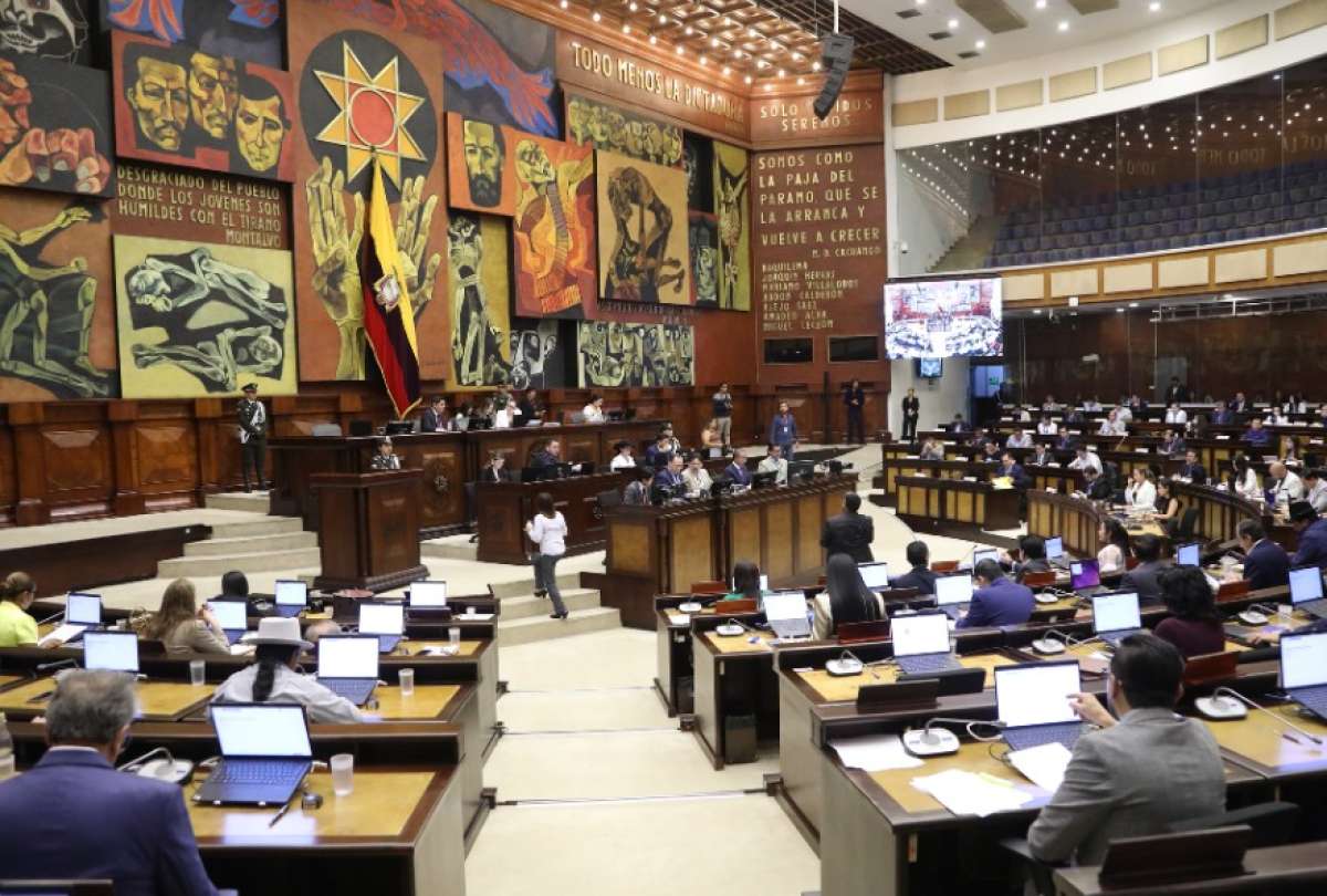 La propuesta que debatirá el Pleno señala que la posible presencia de bases militares extranjeras apoyará al Bloque de Seguridad en su lucha contra el crimen organizado.