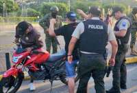 En los operativos se ha detenido a 158 personas señaladas por terrorismo; además se han incautado armadas, municiones y demás.