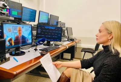 Marina Ovsyannikova, la periodista que protest&oacute; en un noticiero en Rusia