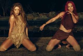 Shakira y Karol G colapsan Times Square con anuncio de colaboraci&oacute;n