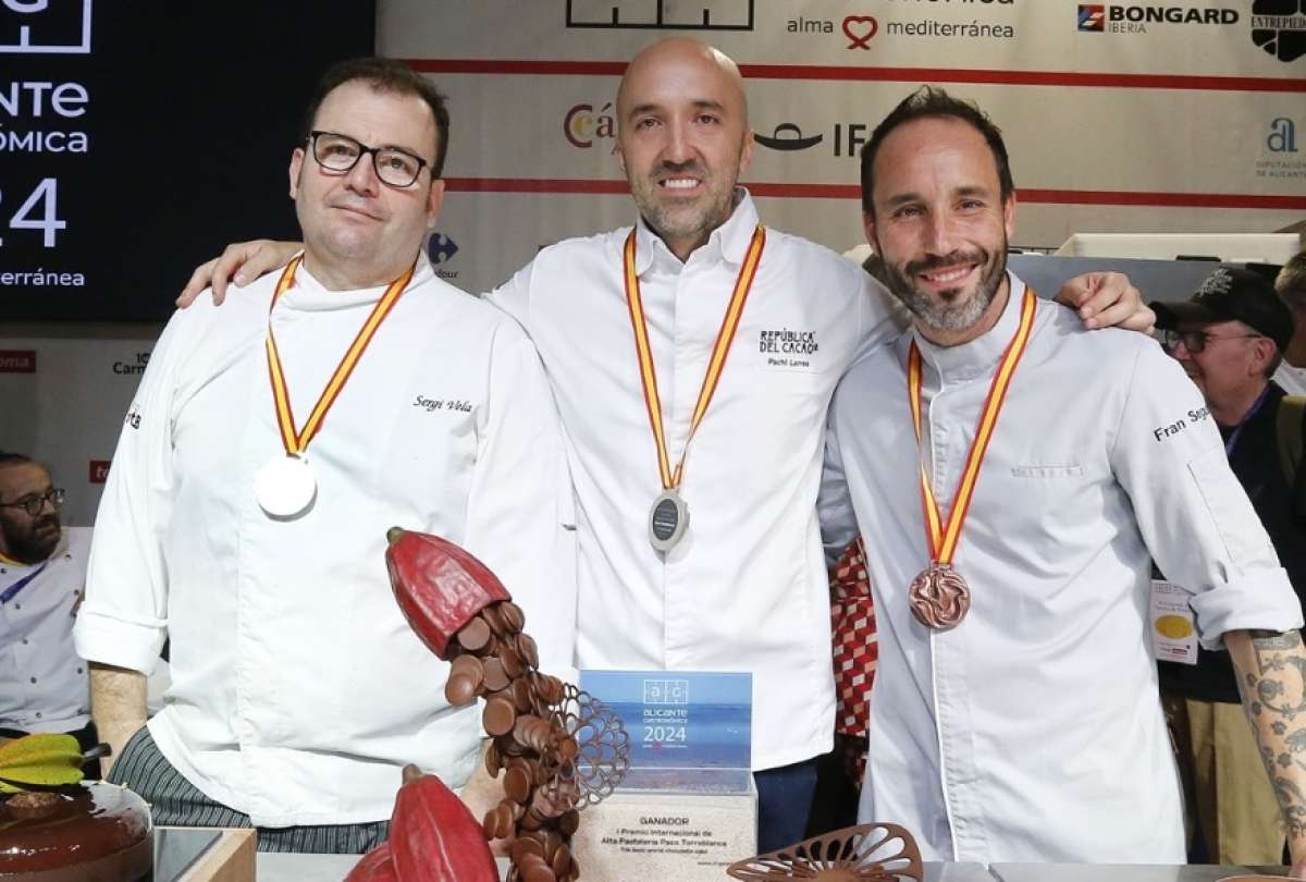 La tarta de chocolate de Larrea se impuso entre 220 participantes en la VI Feria Alicante Gastron&oacute;mica. 