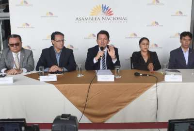 Gobierno y Frente Parlamentario analizar&aacute;n la reforma de la tabla de consumo m&iacute;nimo de drogas