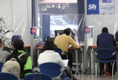 Proveedores podr&aacute;n descontar con el SRI con cuentas pendientes del Estado