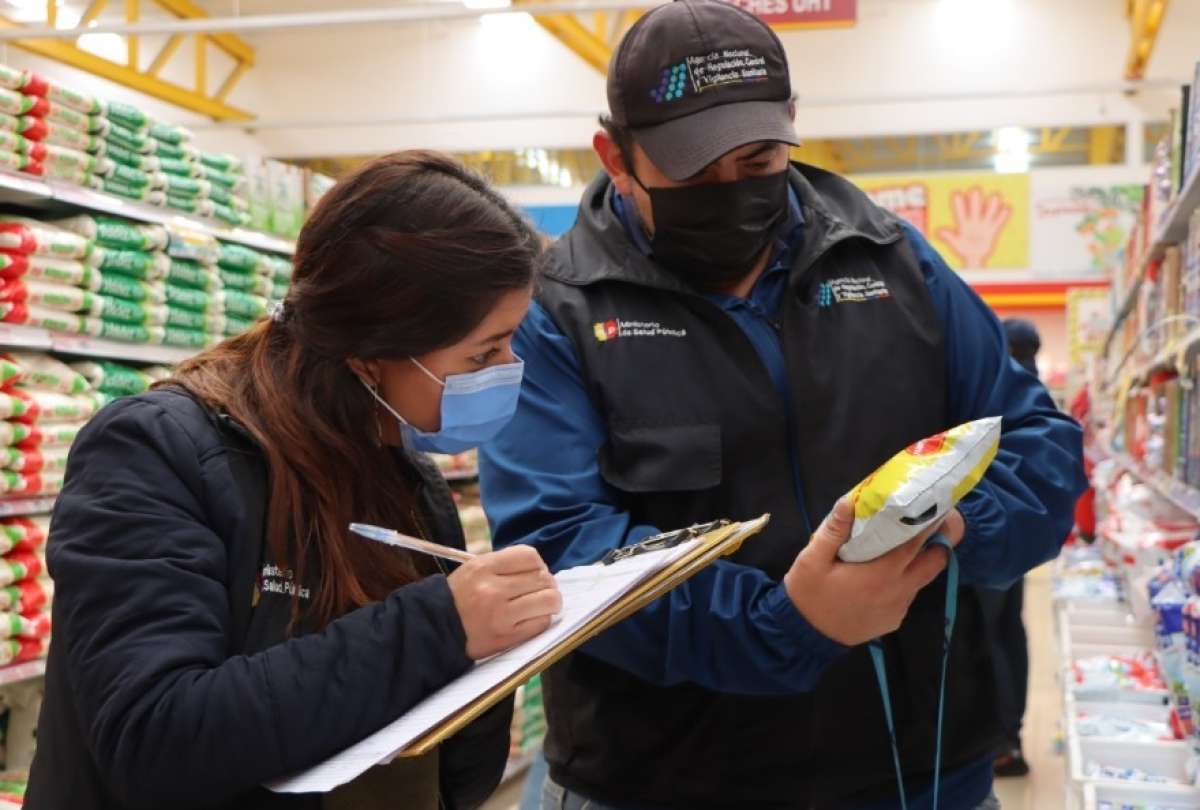 MAG, Agrocalidad y Arcsa controlan calidad en leche pasteurizada