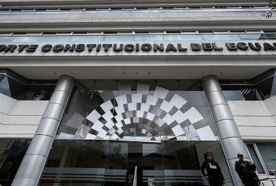 Juristas cuestionan que la Corte Constitucional se pronunciara sobre las preguntas de la consulta popular impulsada por el presidente Noboa.