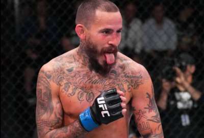 Marlon 'Chito' Vera levanta sus pu&ntilde;os tras su victoria