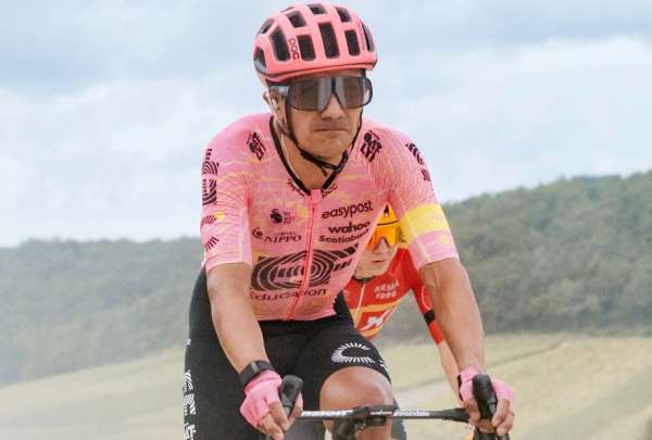 Richard Carapaz demostr&oacute; que sigue fuerte en el Tour