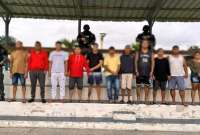 La Policía Nacional informó que alias "Junior" y "Titi" son presuntos integrantes de los líderes de "Los Lobos" tras operativos en Manabí y Los Ríos. Hay otros trece detenidos. 