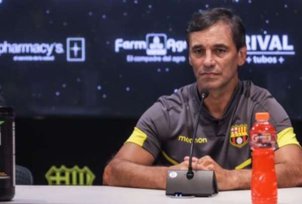 Fabi&aacute;n Bustos fue elegido el mejor t&eacute;cnico de la semana en la Copa Libertadores