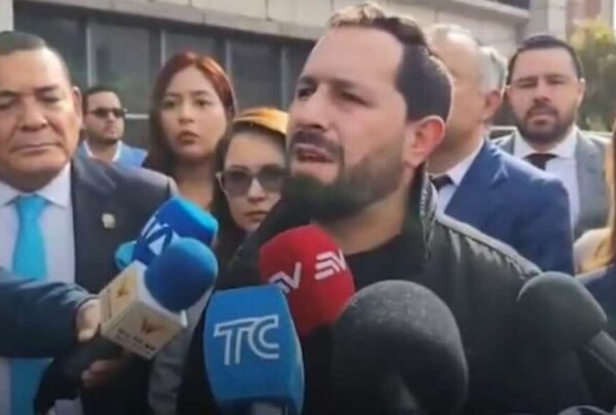 Bancada de ADN presenta tres denuncias ante la Fiscalía contra figuras políticas ligadas al correísmo