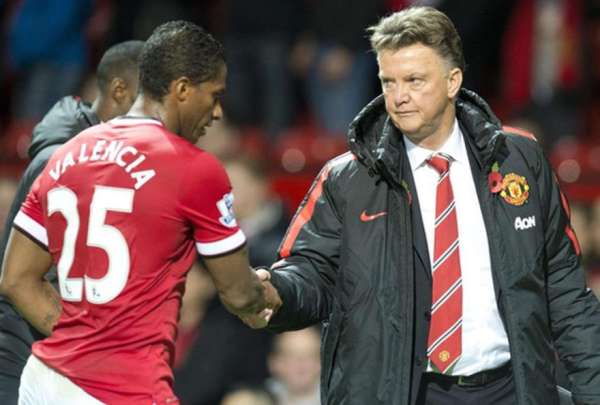 Antonio Valencia envi&oacute; un mensaje de fortaleza a Louis van Gaal