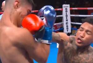 Jan Salvatierra termin&oacute; fuera del ring tras recibir un fuerte golpe