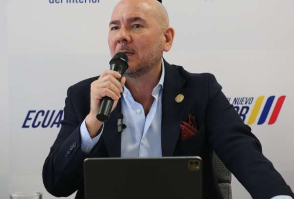 El ministro Loffredo rechaz&oacute; que la jueza Tanya Loor haya acusado a las Fuerzas Armadas sin respetar el procedimiento legal correspondiente.