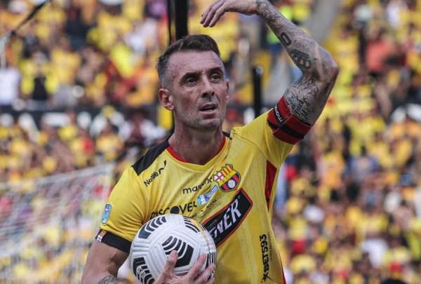 Dami&aacute;n D&iacute;az record&oacute; a Barcelona SC con un emotivo mensaje en el festejo de sus 100 a&ntilde;os.