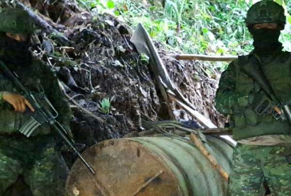 Fuerzas Armadas desmantelan centro de miner&iacute;a ilegal en Tulc&aacute;n