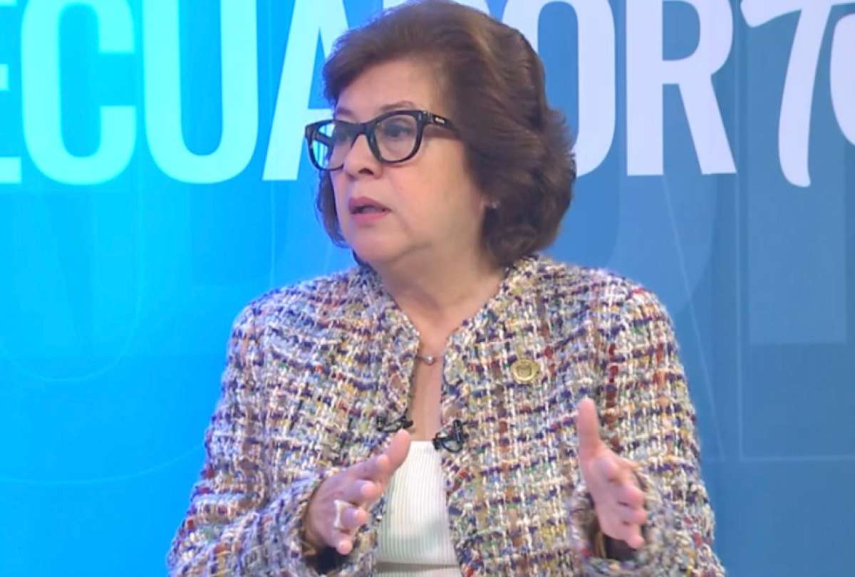 Ministra de Trabajo, explicó el proceso de evaluación obligatoria para los servidores públicos.