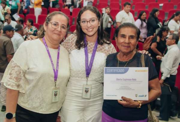 Milagro reconoce la labor de m&aacute;s de 300 ciudadanos en la vigilancia comunitaria de la salud