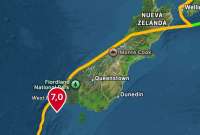 A pesar de los temores iniciales, las autoridades descartaron un peligro de tsunami. 