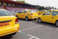 Desde el gremio de taxistas piden que se controle y regularice a quienes laboran con aplicativos m&oacute;viles para trasladarse de un lugar a otro.