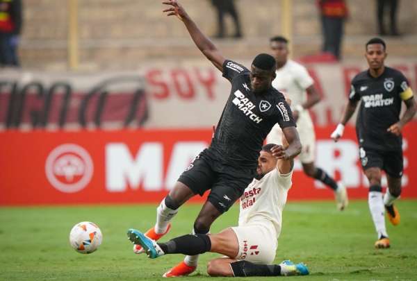 Botafogo derrot&oacute; a Universitario de Deportes