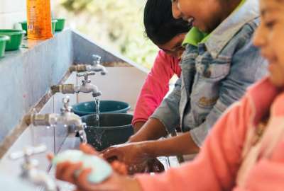 &iquest;D&oacute;nde est&aacute; el ba&ntilde;o? Una iniciativa que visibiliza la ausencia de ba&ntilde;os dignos y concientiza sobre el saneamiento b&aacute;sico en Am&eacute;rica Latina
