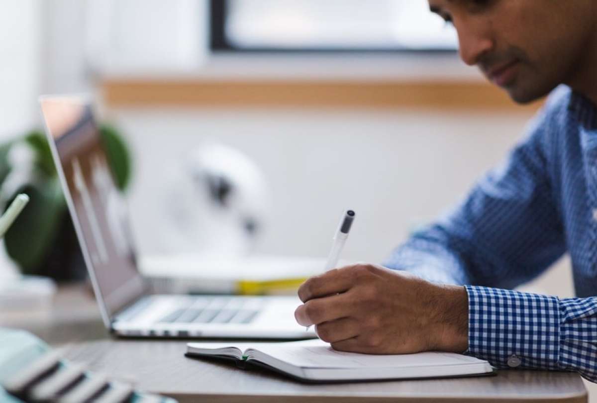 40 personas se beneficiar&aacute;n de las becas impulsadas por la Universidad Europea y el programa Globo Com&uacute;n de la Senescyt.