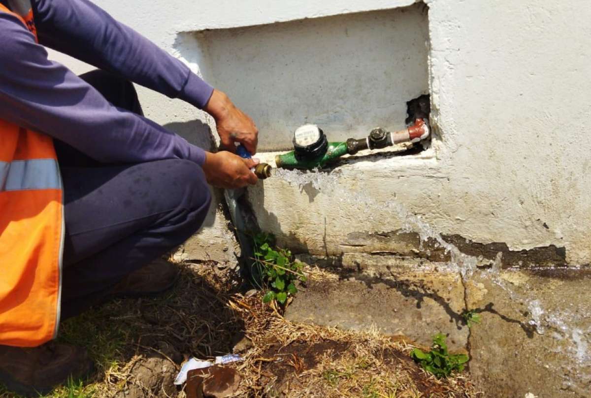 Suministro de agua se recuper&oacute; en un 70% en 7 parroquias de Quito